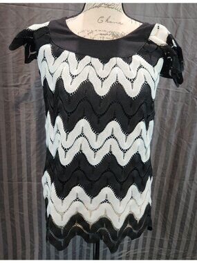 I.N.C. International Concepts Black & White Chevron Lace Lined Sleeveless Blouse